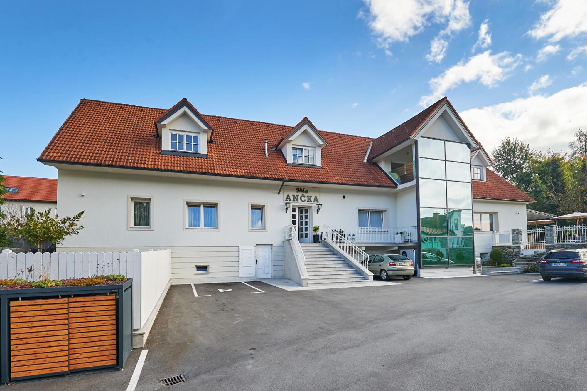 Hisa Ancka, Boutique Hotel & Maja Rooms Slovenj Gradec Exterior photo