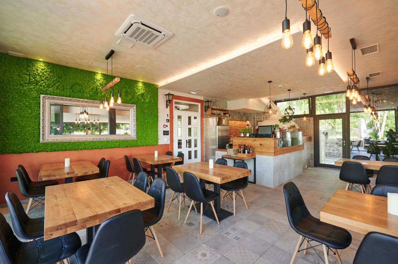 Hisa Ancka, Boutique Hotel & Maja Rooms Slovenj Gradec Exterior photo
